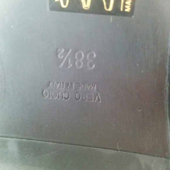 Women's Size  38.5 EU,  KBR Black Genuine Leather - Picture 5 of 14